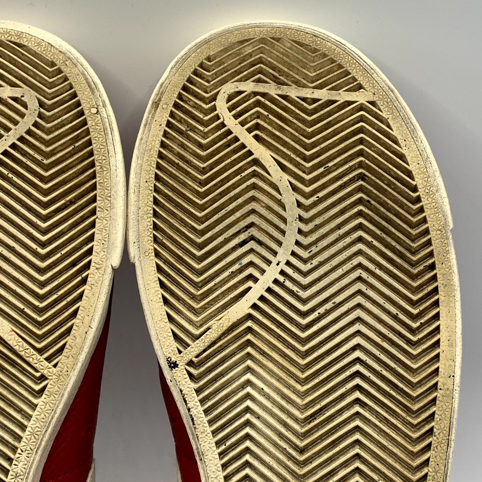 NIKE Women's Burgundy/White Blazer Low-Top Lace-Up Sneakers SZ 7.5