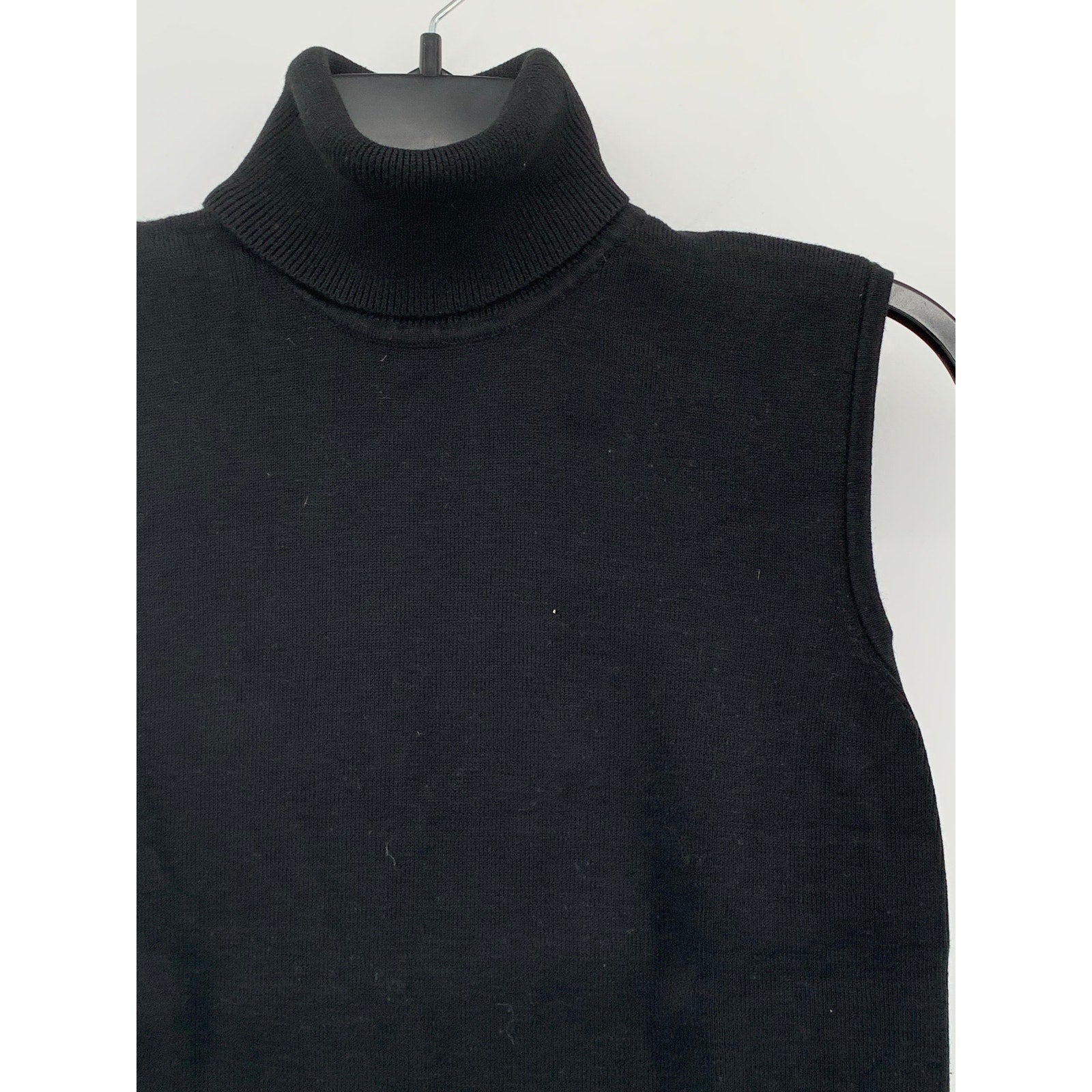 DESIGNERS ORIGINALS Women’s Black Knit Turtleneck Cotton Sleeveless Top SZ M