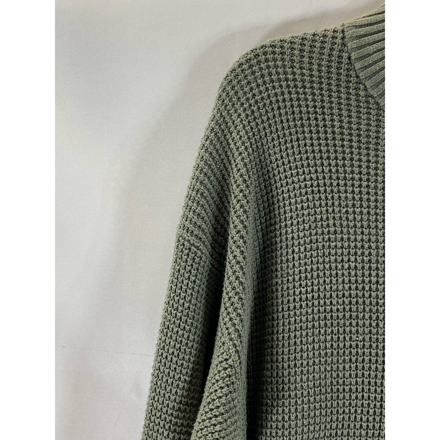 EVERLANE Men's Army Green Waffle Knit Crewneck Pullover Long Sleeve Sweater SZ L