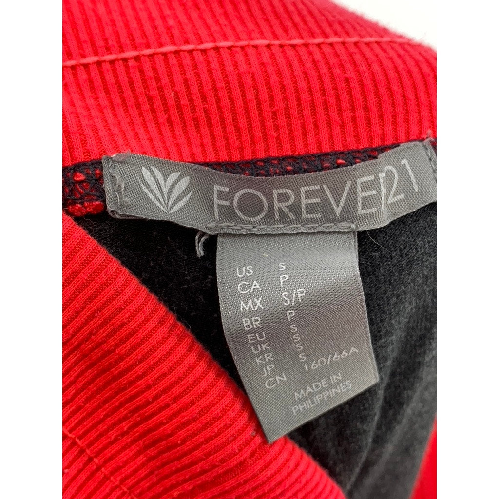 FOREVER 21 Women's Red-Gray High-Rise Capri Leggings SZ S