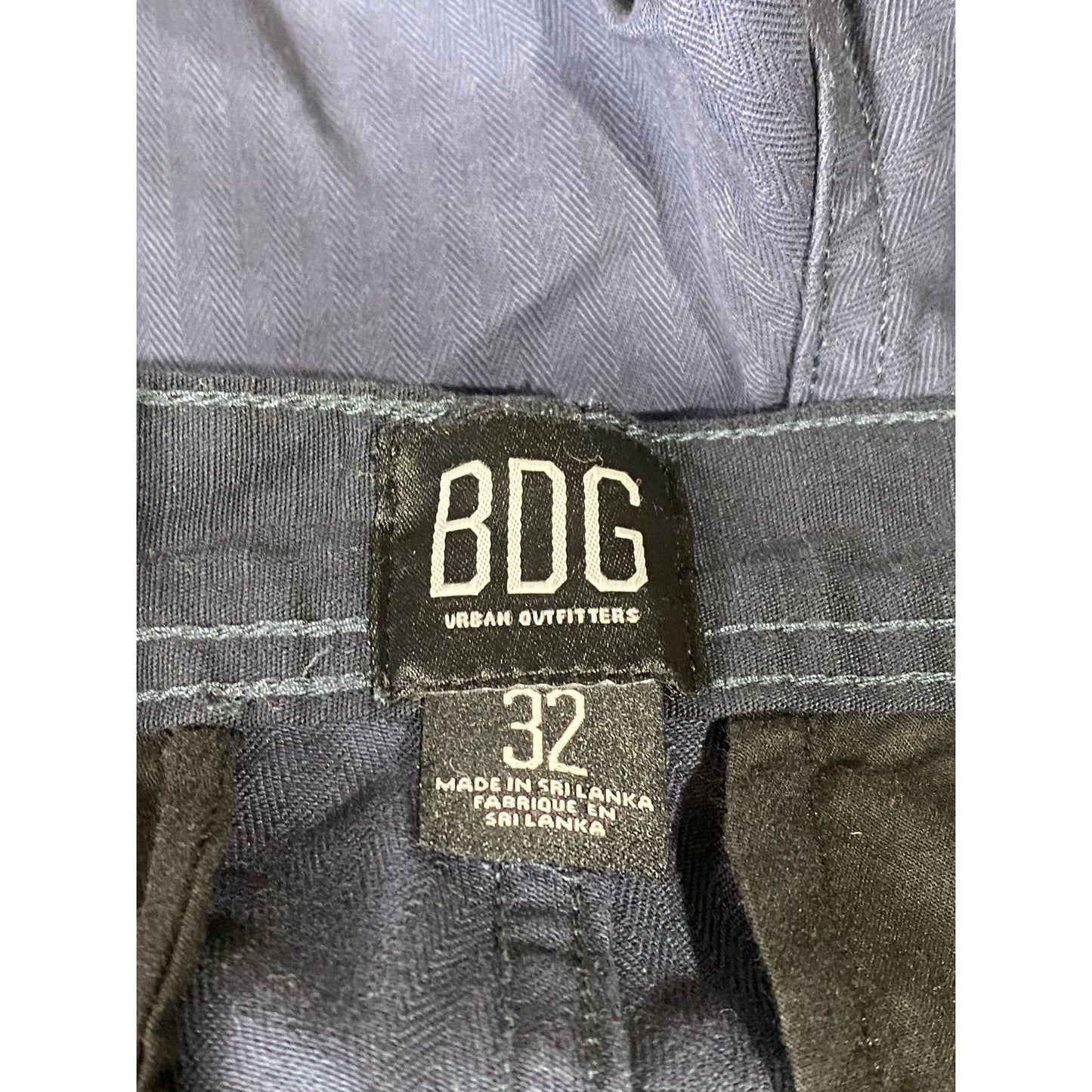 BDG URBAN OUTFIITTERS Men's Navy Zipper-Cargo Pocket Shorts SZ 32