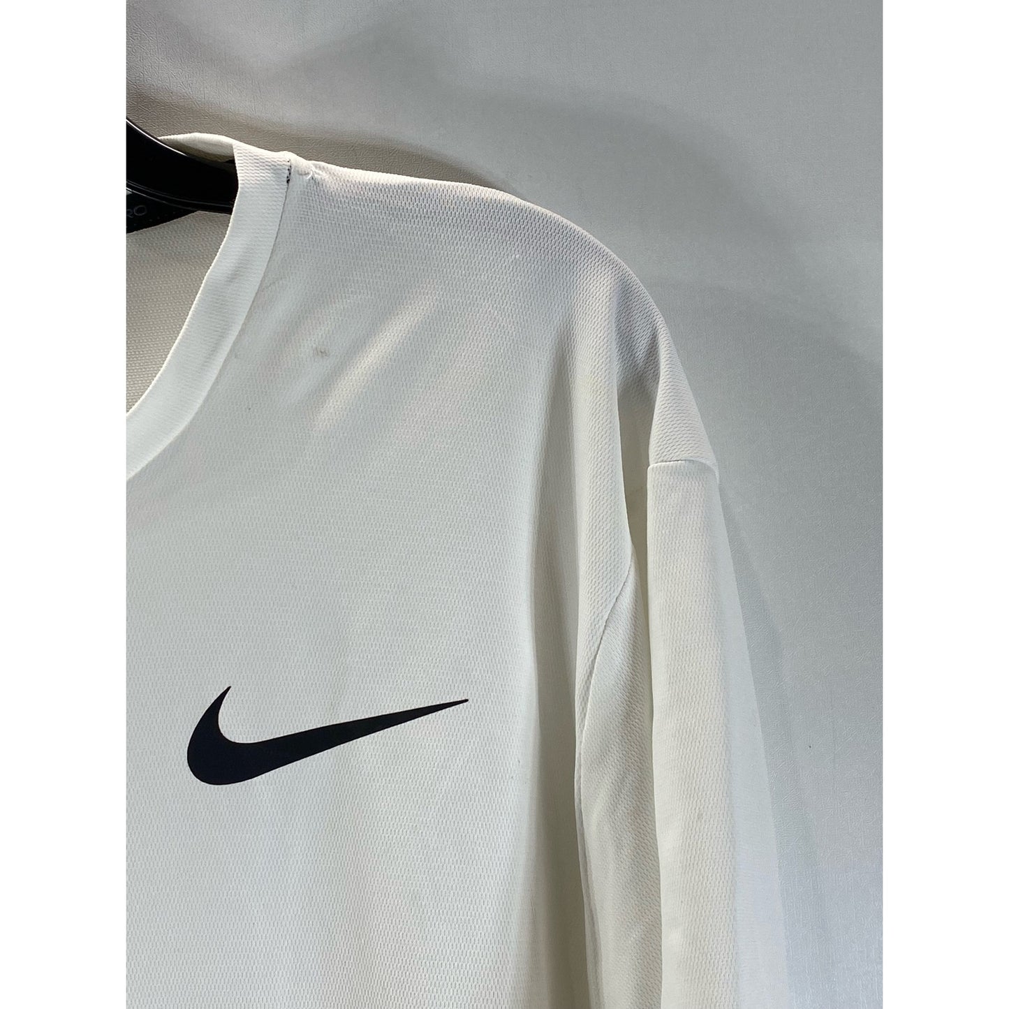 NIKE PRO Men's White Dri-Fit Crewneck Standard-Fit Short Sleeve T-Shirt SZ L