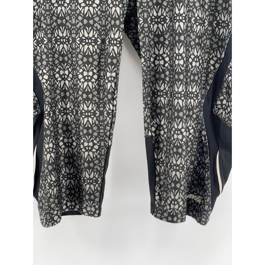 AVIA Women's Black Printed Capri Leggings SZ L