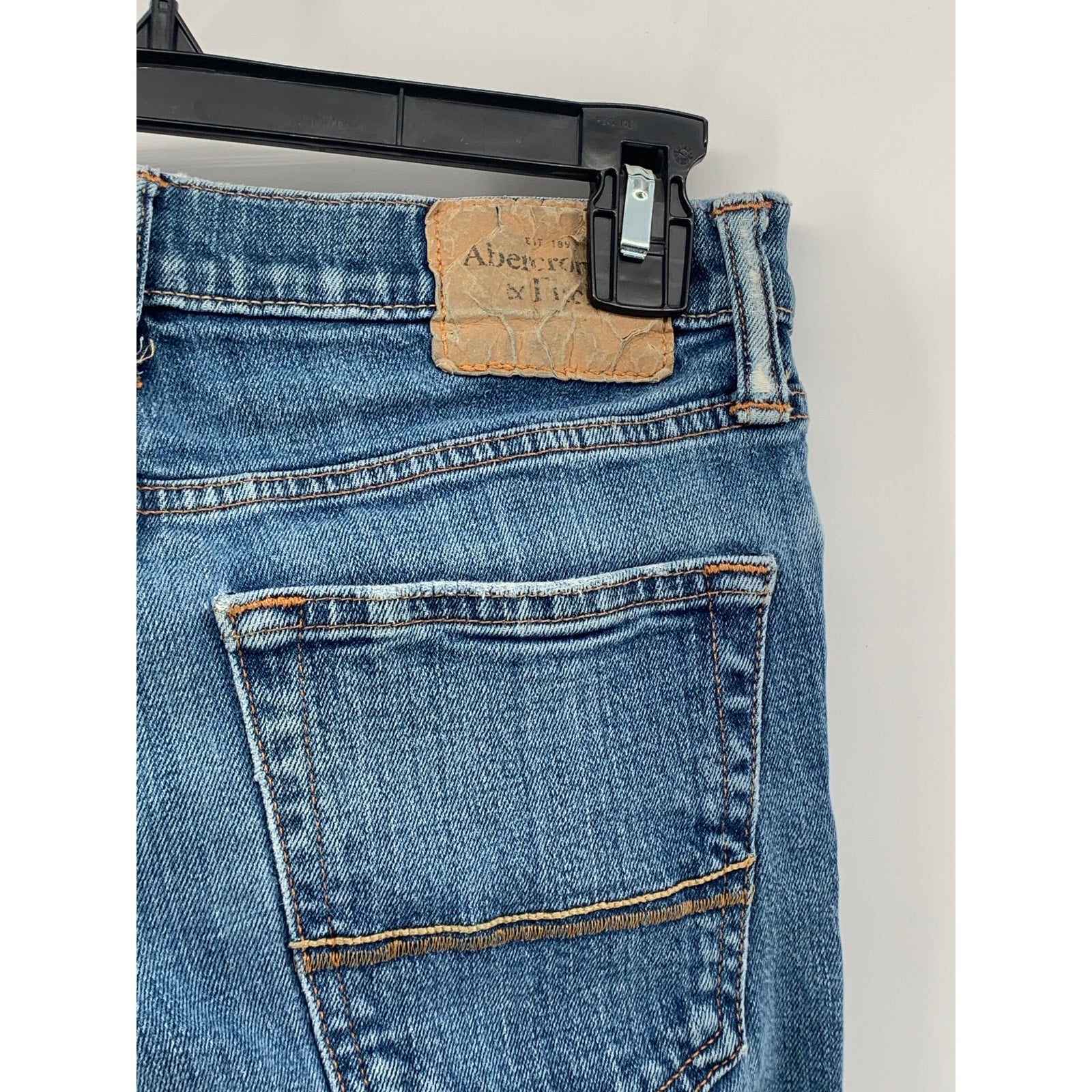 ABERCROMBIE & FITCH Men's Dark Blue Denim Distressed Slim-Leg Jeans SZ 28X30