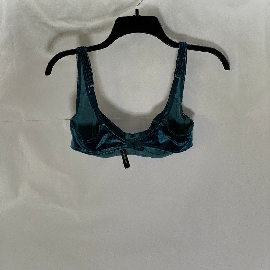 OUT FROM UNDER Women's Blue Eyelet Trim Velvet Underwire Bra SZ M