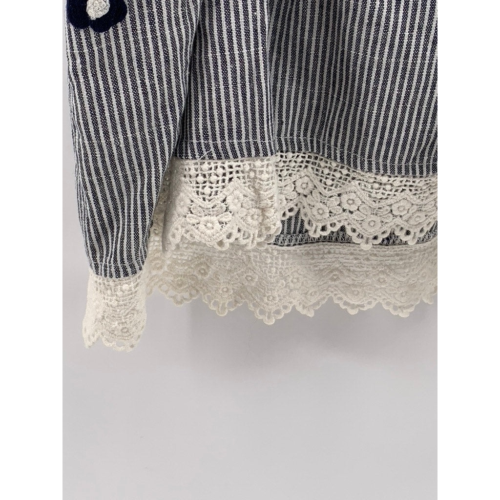 ALICE BLUE Women's Gray-White Striped Embroidered Floral Lace-Trim Top SZ L