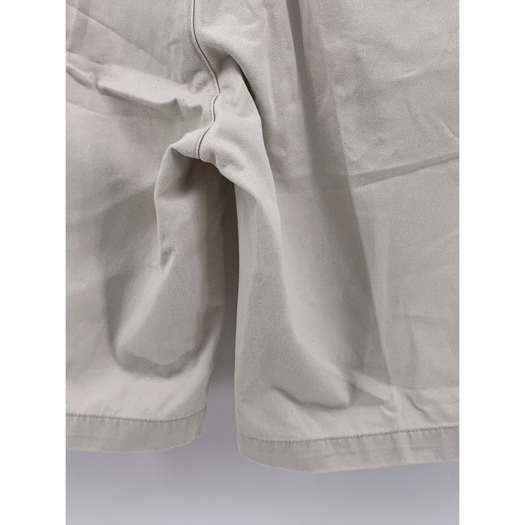 ST. JOHN'S BAY Men's Classic Cotton Beige Solid Dad Shorts SZ 38