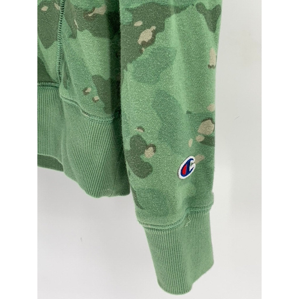 CHAMPION Men's Green Camo Print Global Explorer French Terry Hoodie SZ M