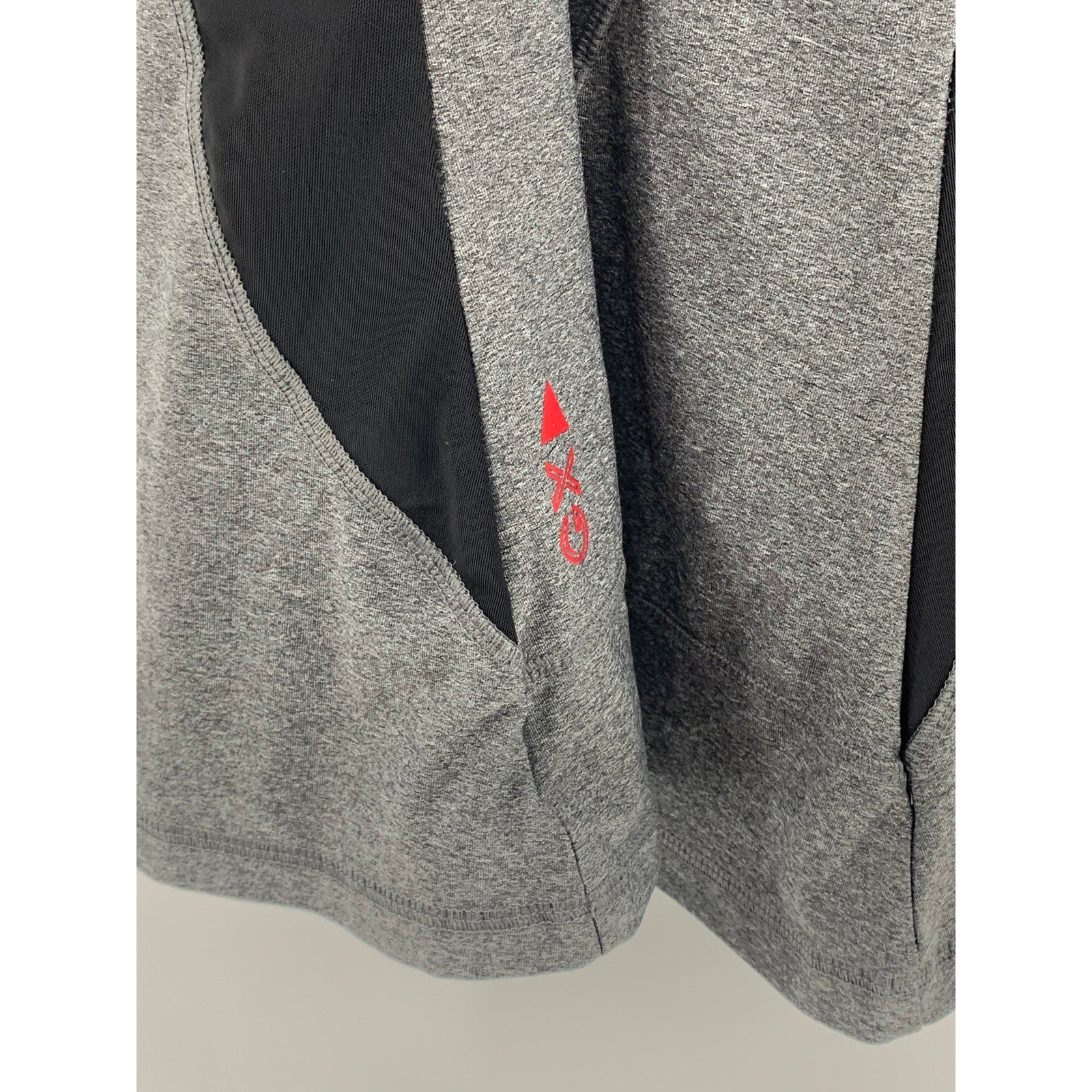 G By GOTTEX Women’s Charcoal Gray-Black Scoop-Neck Mesh Active Tank Top SZ M
