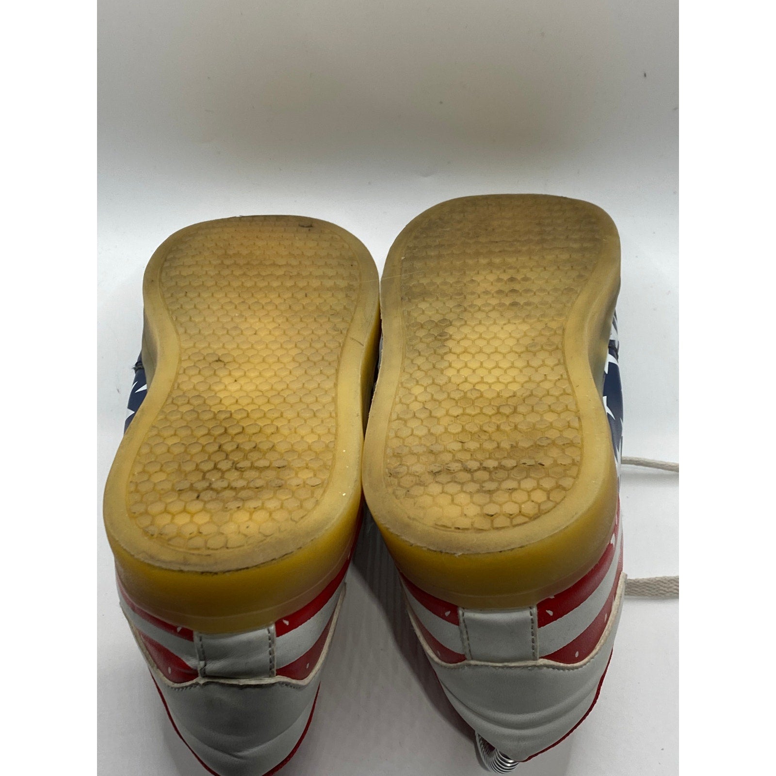 UNBRANDED Men's Red-Blue-Green Star Print Lace-Up Light-Up Sneakers SZ 39(9)