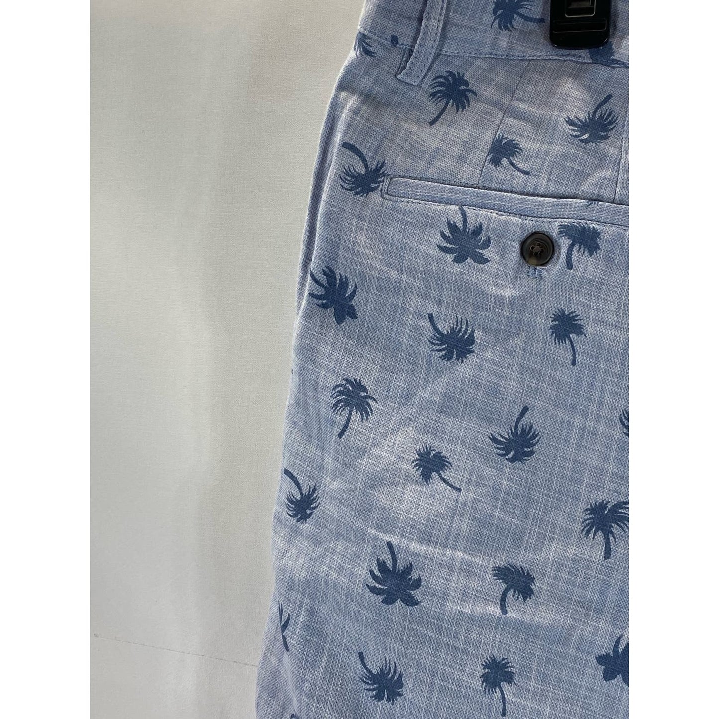 CLUB MONACO Men's Blue Palm Tree Print Maddox-Fit Shorts SZ 34