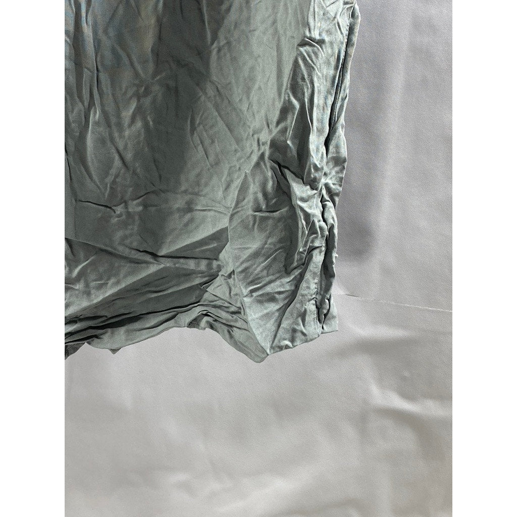 UNIQLO Women's Light Gray Short Sleeve Button-Up Relaxed Fit Top SZ M