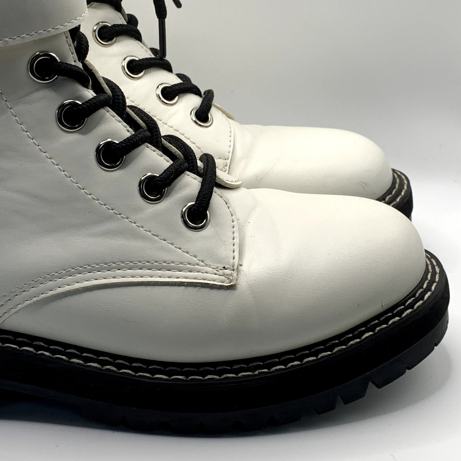 DUNES Women's White Chaplin Faux-Leather Side-Zip Lace-Up Combat Boots SZ 8.5