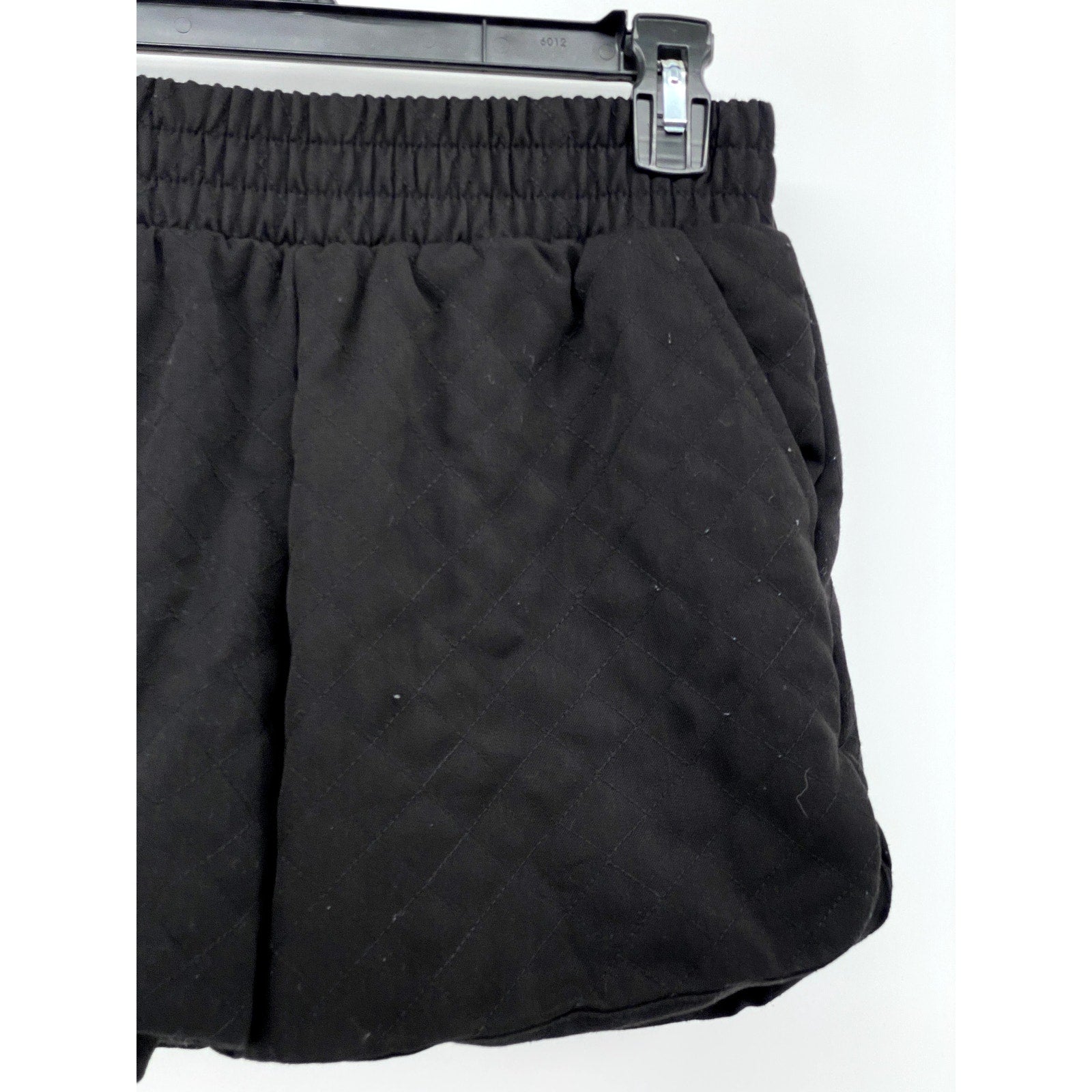 FOREVER 21 Women's Black Quilted Casual Pull-On Elastic Waist Shorts SZ S