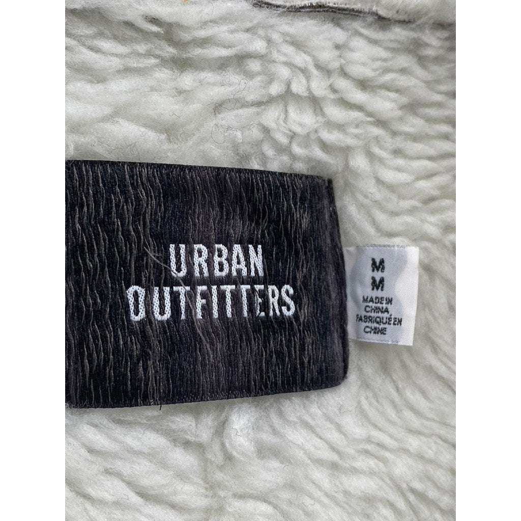 URBAN OUTFITTERS Women's Silver Metallic Faux-Fur Button-Down Coat SZ M
