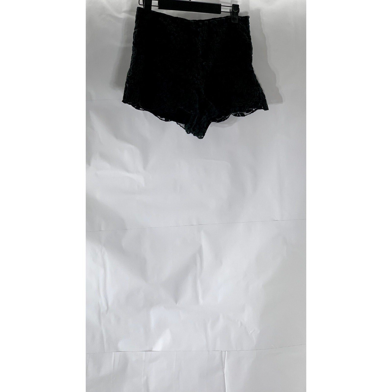 PINKYOTTO Women's Black Floral Crochet Lace Shorts SZ XS