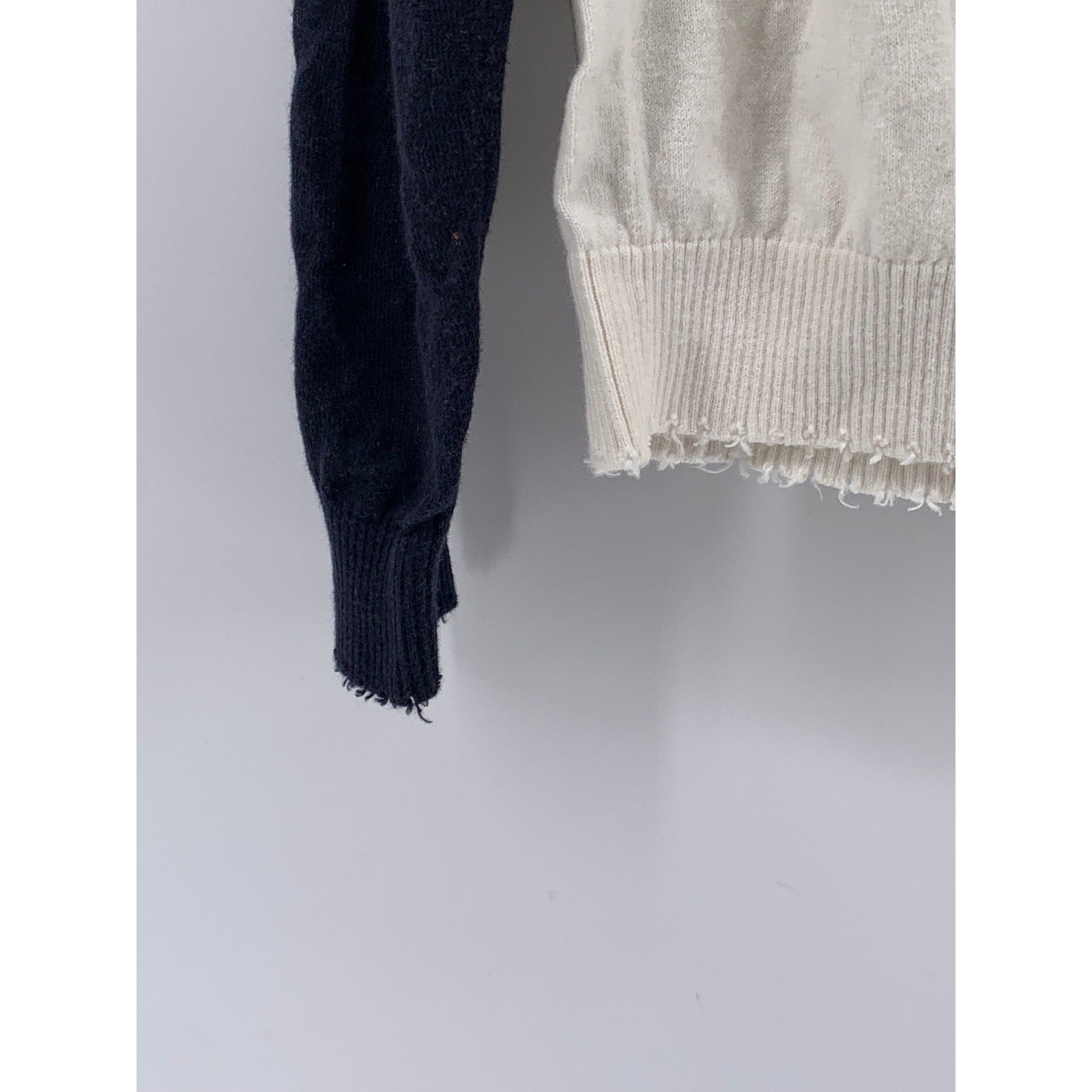 MINNIEROSE Women's White-Navy Color-Block Distressed Knit Pullover Sweater SZ S