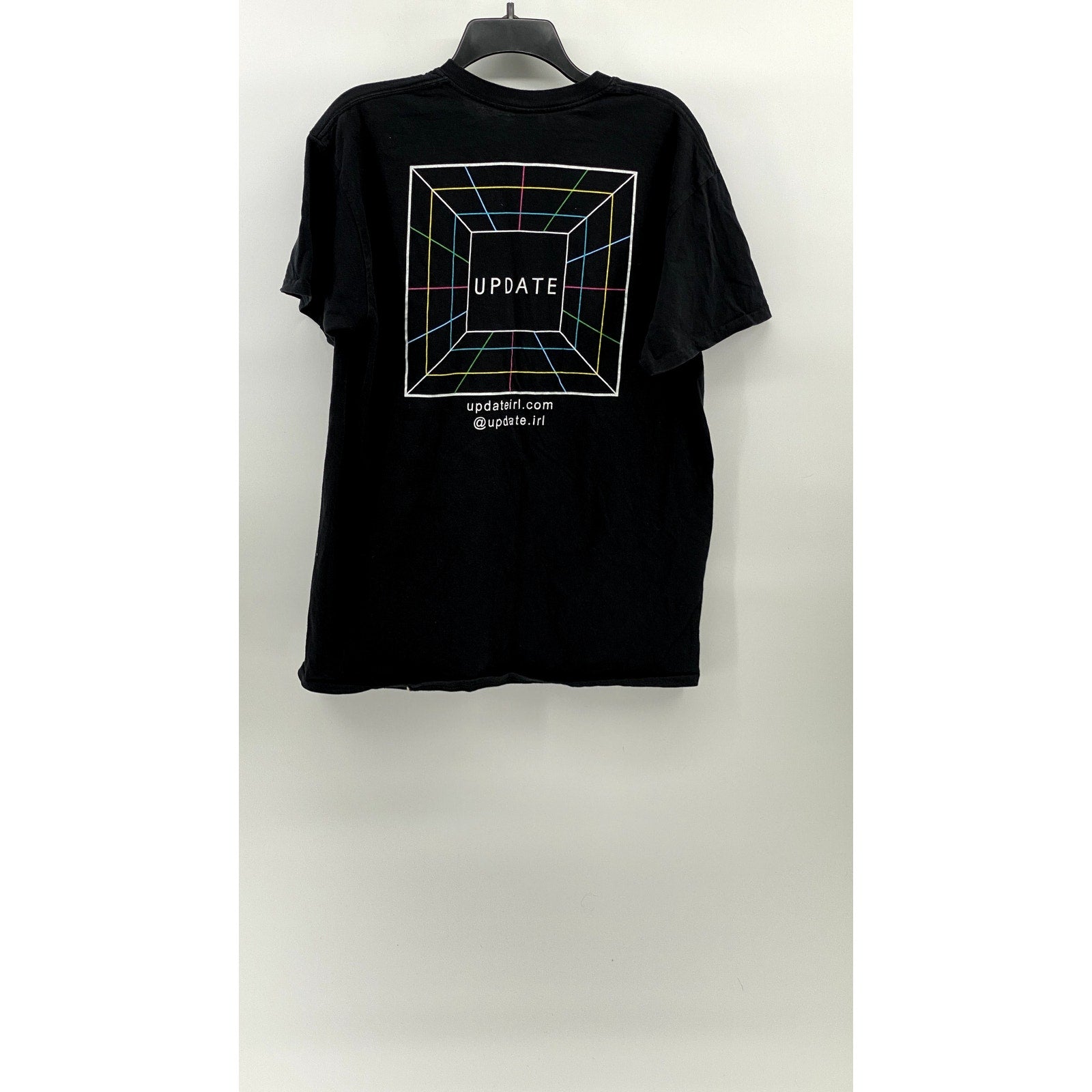 GILDAN Men’s Black Square Graphic Crewneck Casual Short Sleeve T-Shirt SZ L