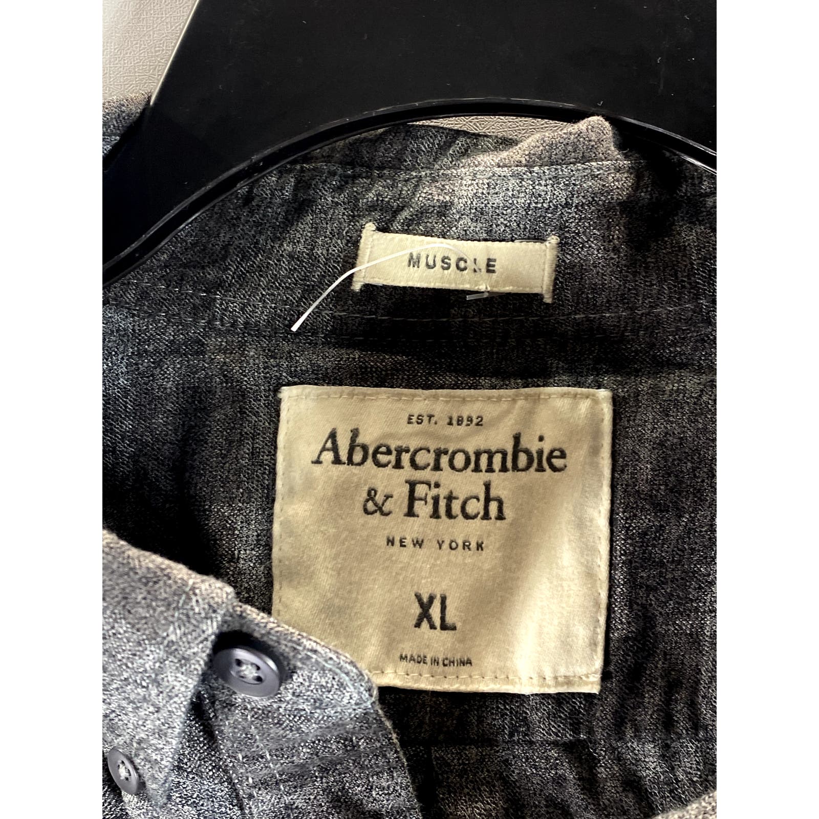 ABERCROMBIE & FITCH Men's Charcoal/Black Plaid Button-Up Muscle Shirt SZ XL