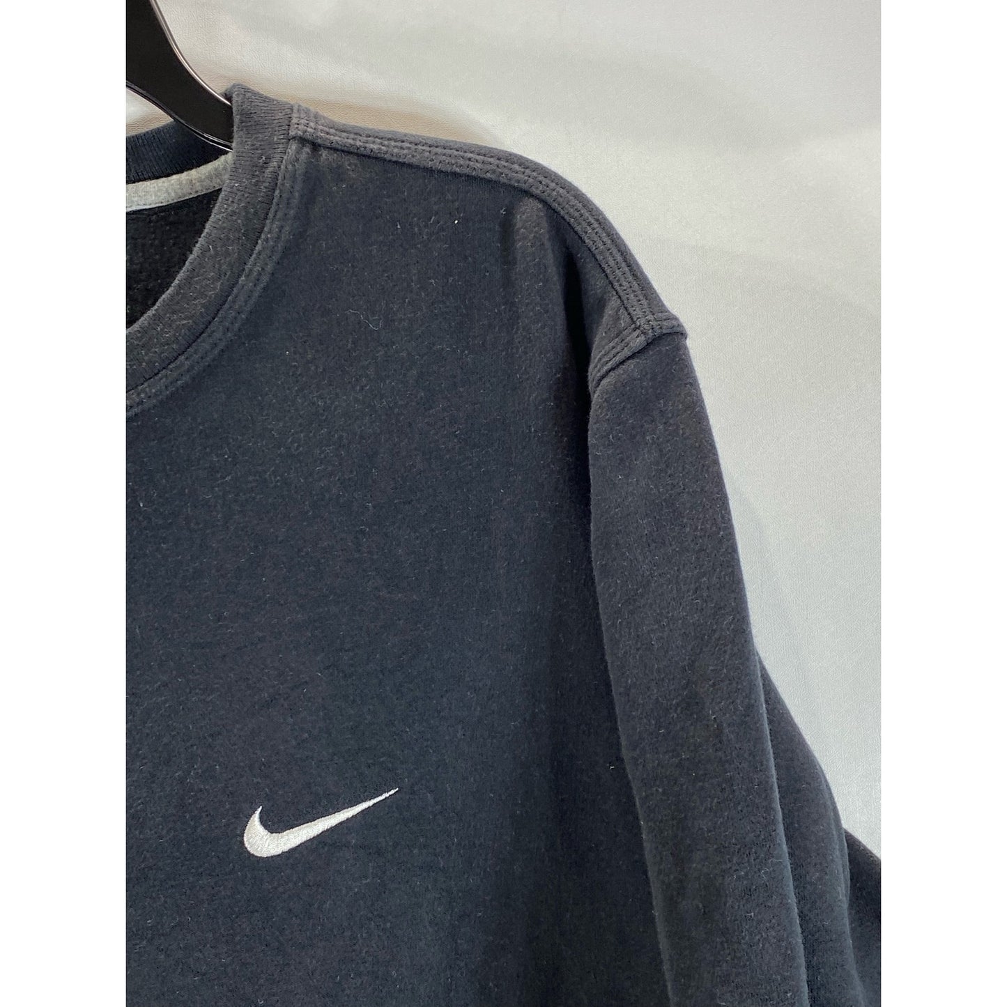 NIKE Men's Black Swoosh Logo Crewneck Pullover Sweatshirt SZ 2XL