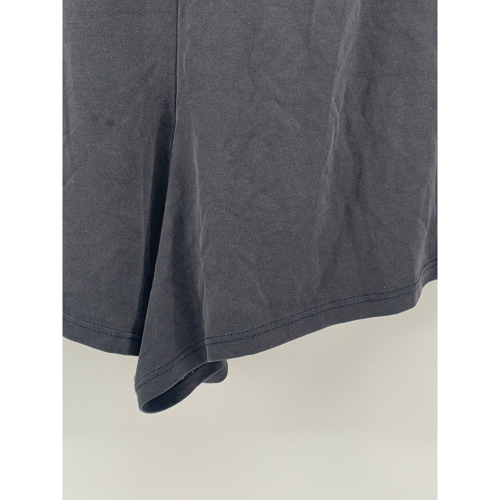 EXPRESS Women's Washed Black Pull-On Regular Fit Casual Shorts SZ M