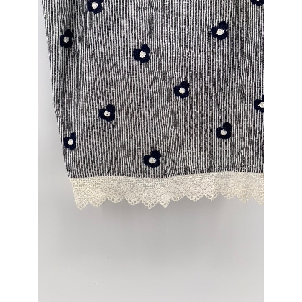 ALICE BLUE Women's Gray-White Striped Embroidered Floral Lace-Trim Top SZ L