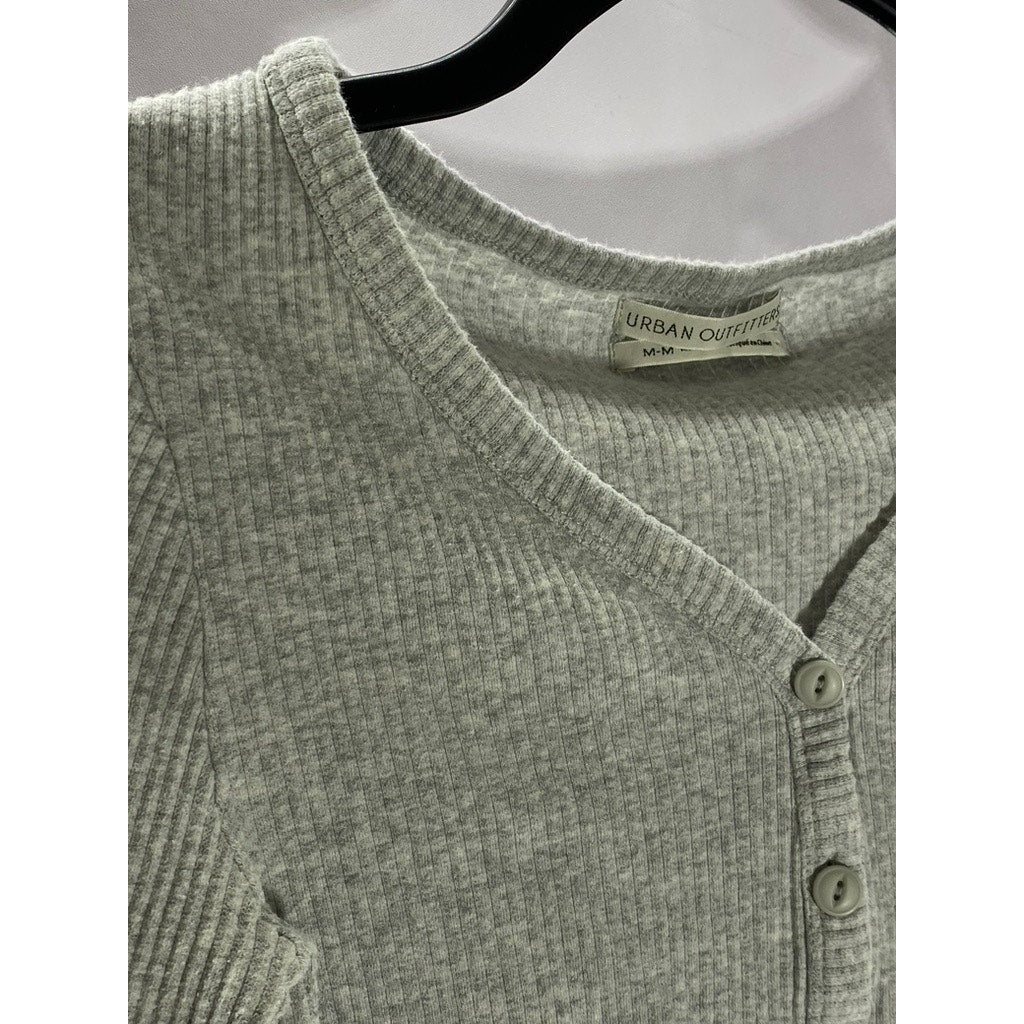 URBAN OUTFITTERS Women's Gray Ribbed Button-Front Long Sleeve Crop Top SZ M