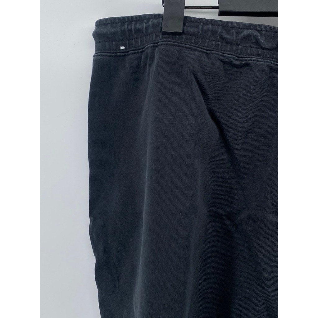 NIKE Men’s Black Solid Drawstring Casual Pull-On Shorts SZ L