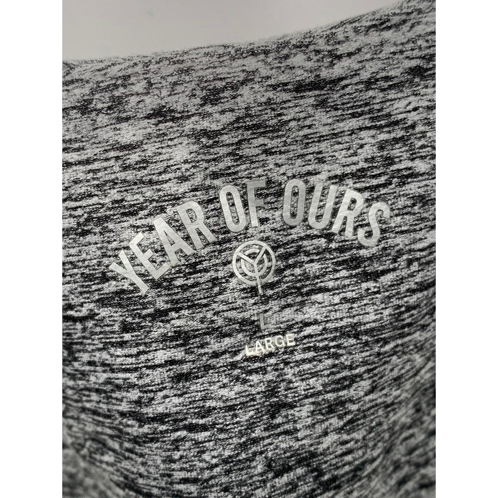 YEARS OF OURS Women's Gray-Black Printed Sweetheart Neck Pullover Sports Bra SZL