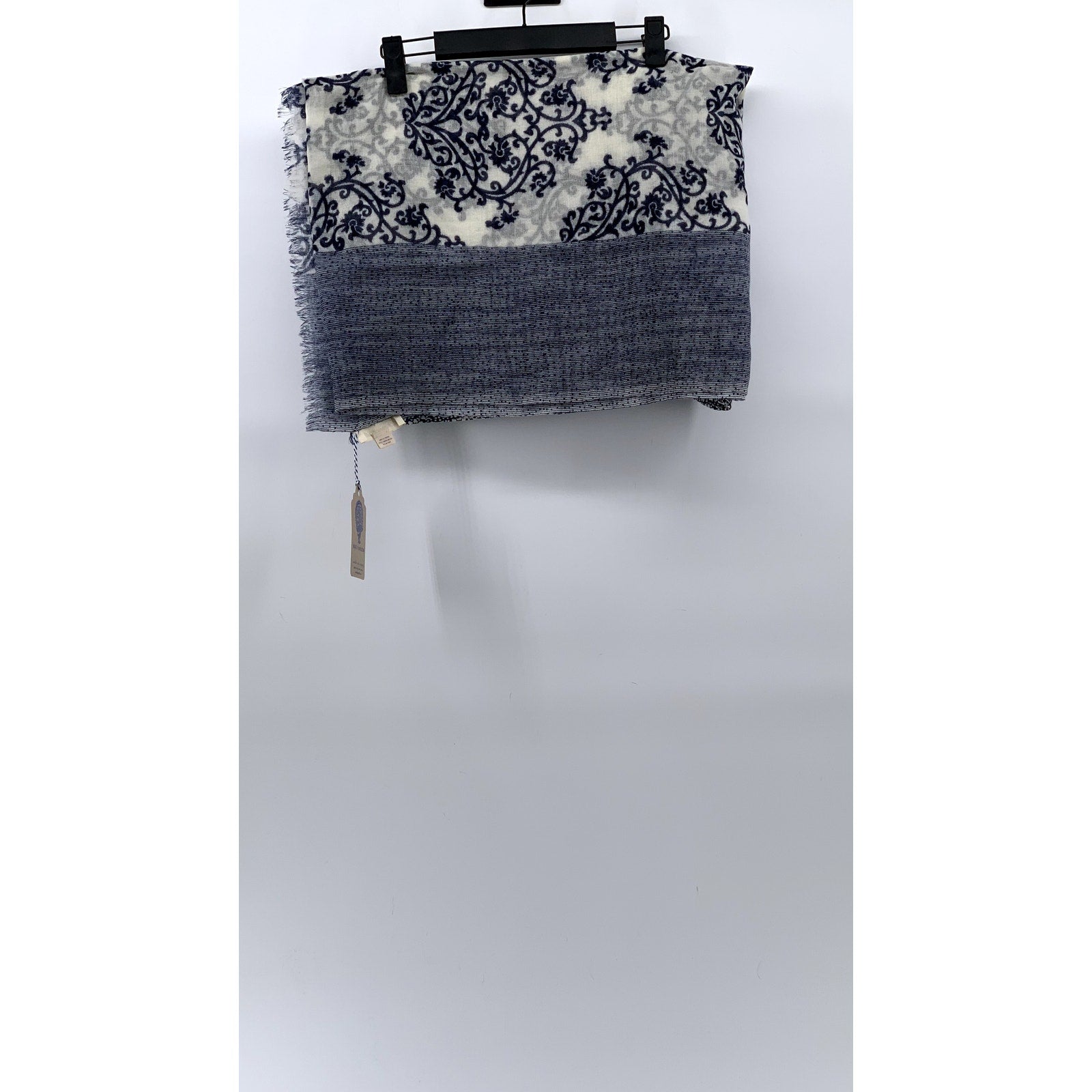 INDIGO HANDLOOM Women's Blue-White Printed Fringe Knit Scarf SZ OS