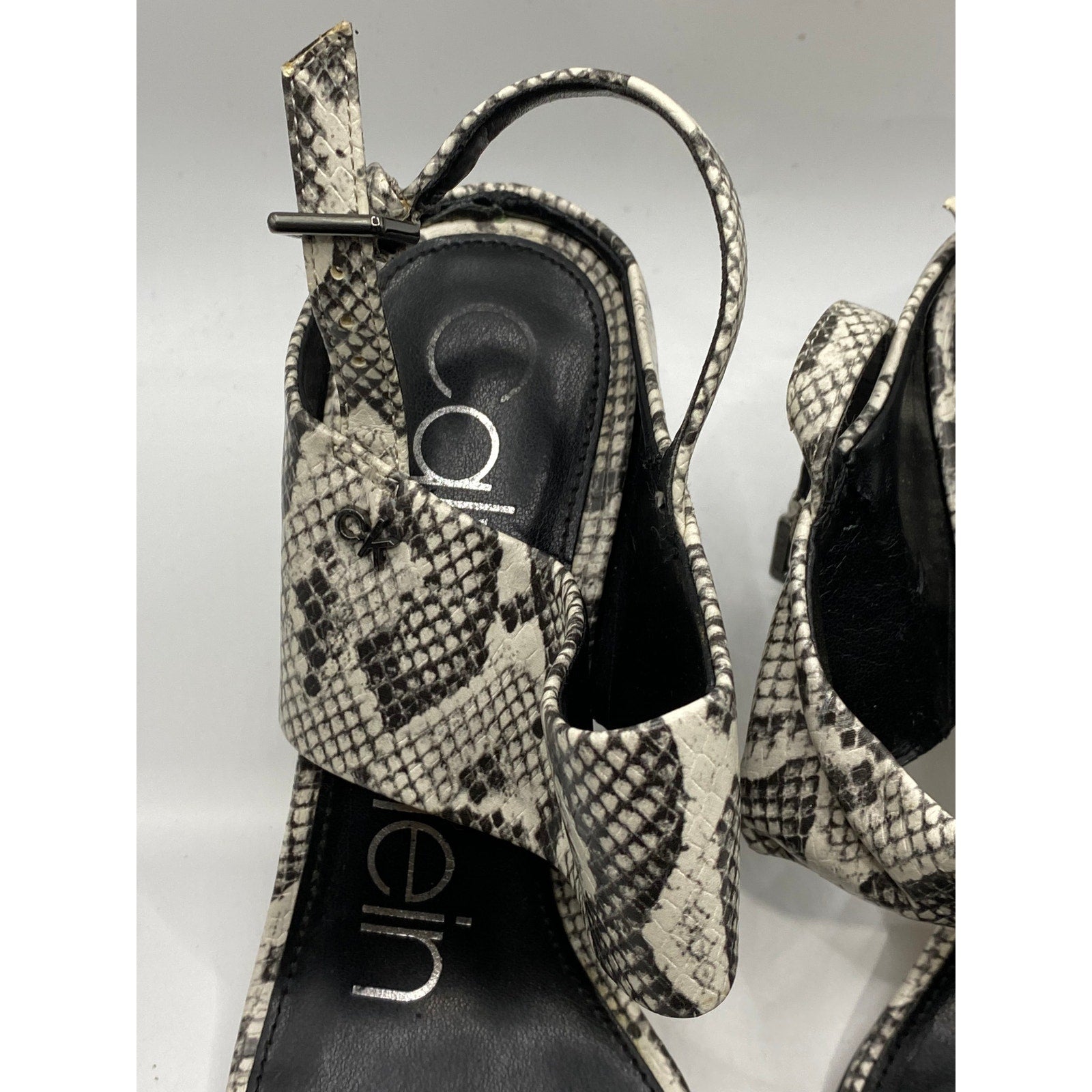 CALVIN KLEIN Women's Black-White Qeelin Snake Square-Toe Heeled Sandals SZ 6.5