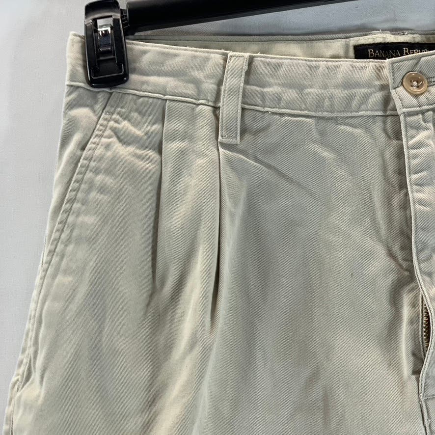 BANANA REPUBLIC Men's Tan Vintage Pleated Front Classic Fit Chino Shorts SZ 33