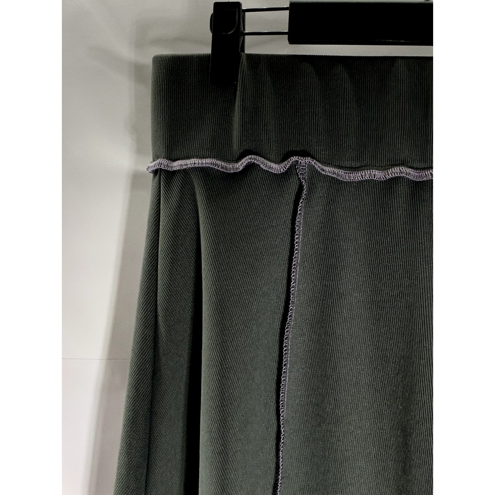 ASOS DESIGN Curve Women's Black Lettuce Trim Overstitch Ribbed A-Line Skirt SZ14