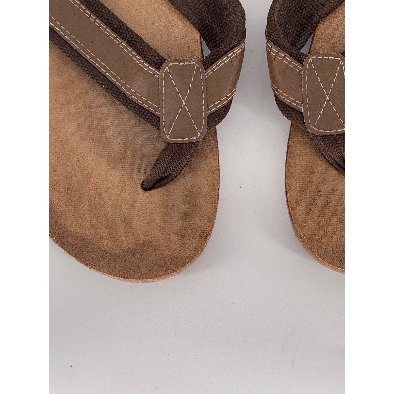 CHAPS Men's Brown Leather Thong Summer Sandals SZ 10-11