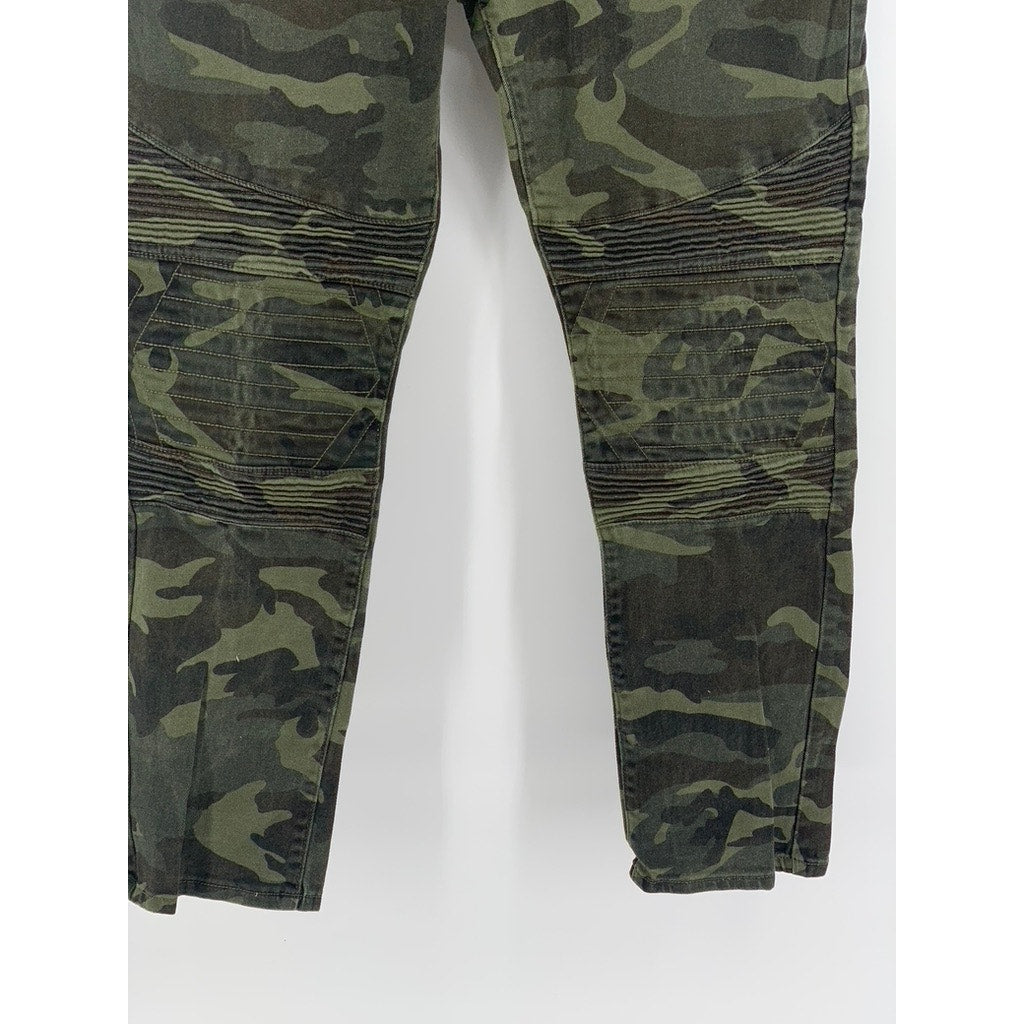 FASHION JEANS WEAR Men's Green Camo Tapered Textured Pants SZ 40