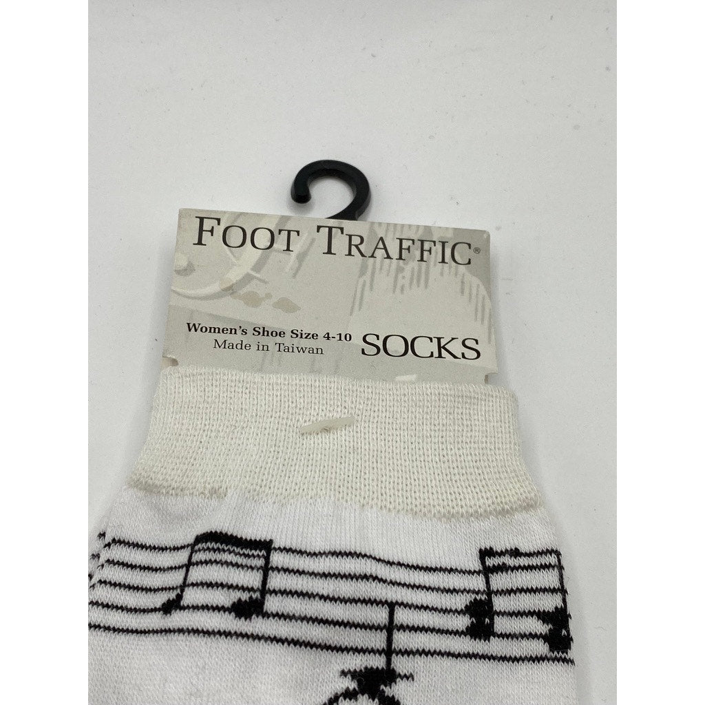 FOOT TRAFFIC Women's White-Black Music Note Print Crew Socks SZ 4-10