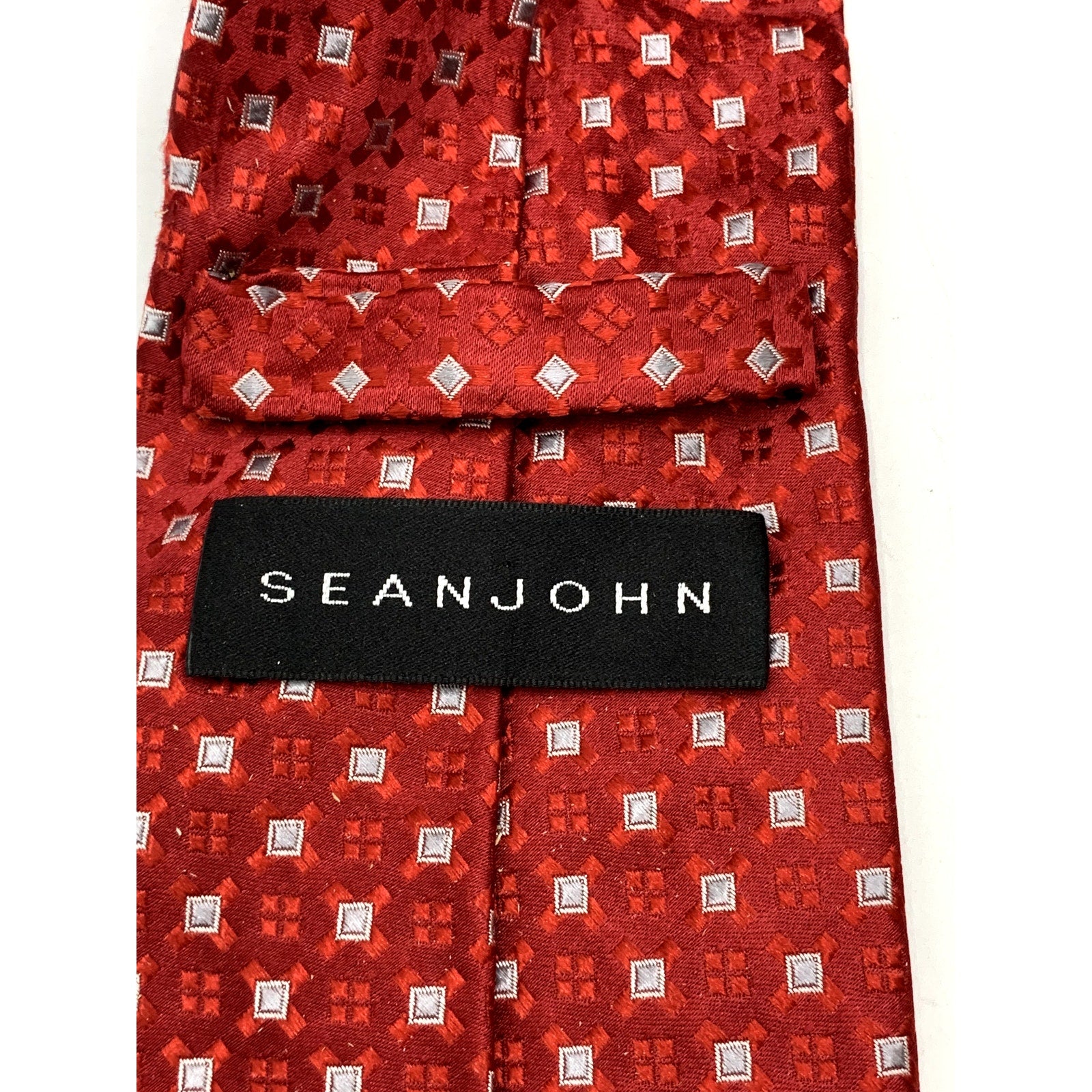 SEAN JOHN Men's Vintage 90's Red Geometric Square Silk Tie OS