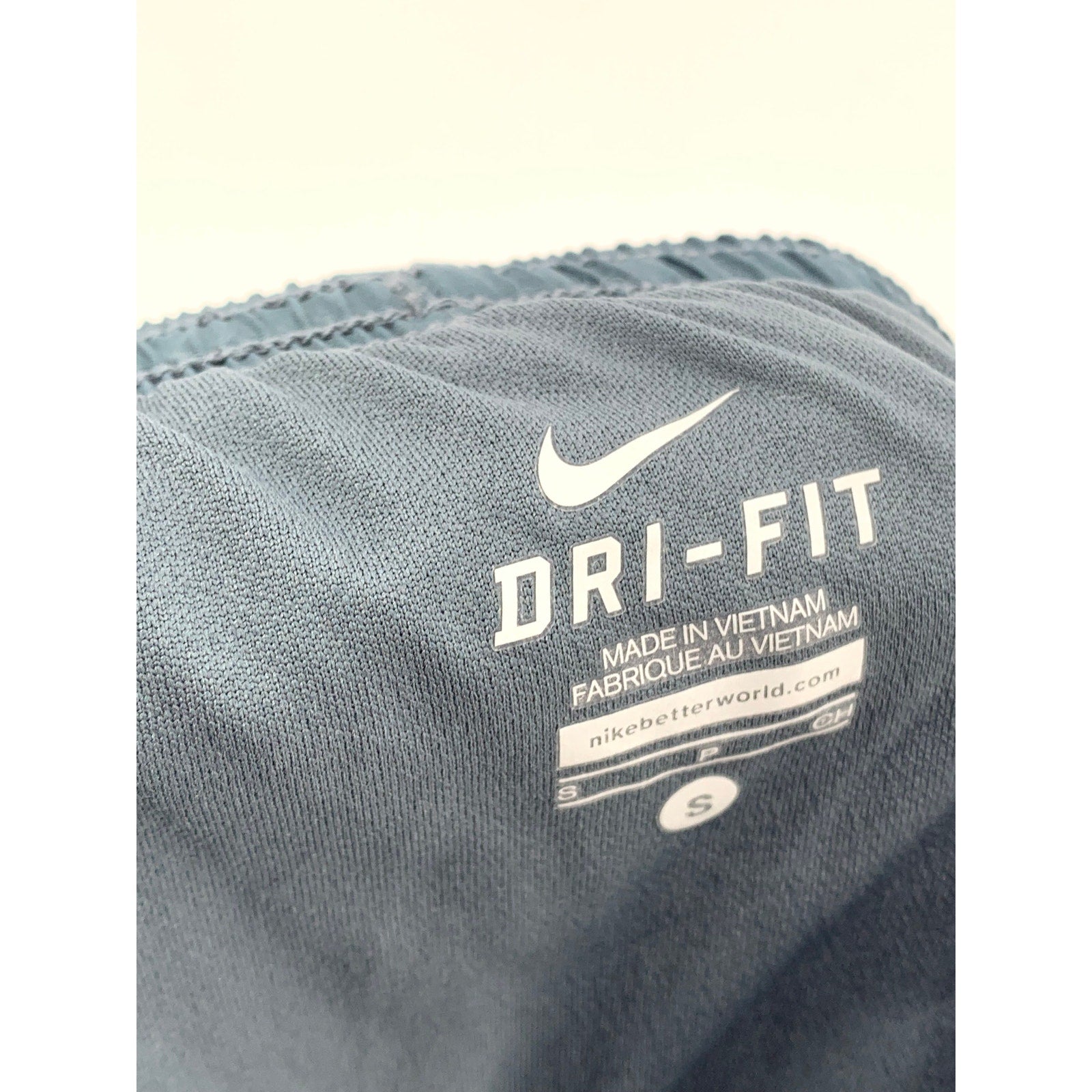 NIKE Women's Gray-Red Mesh Lined Pull-On Dri-Fit Drawstring Active Shorts SZ S