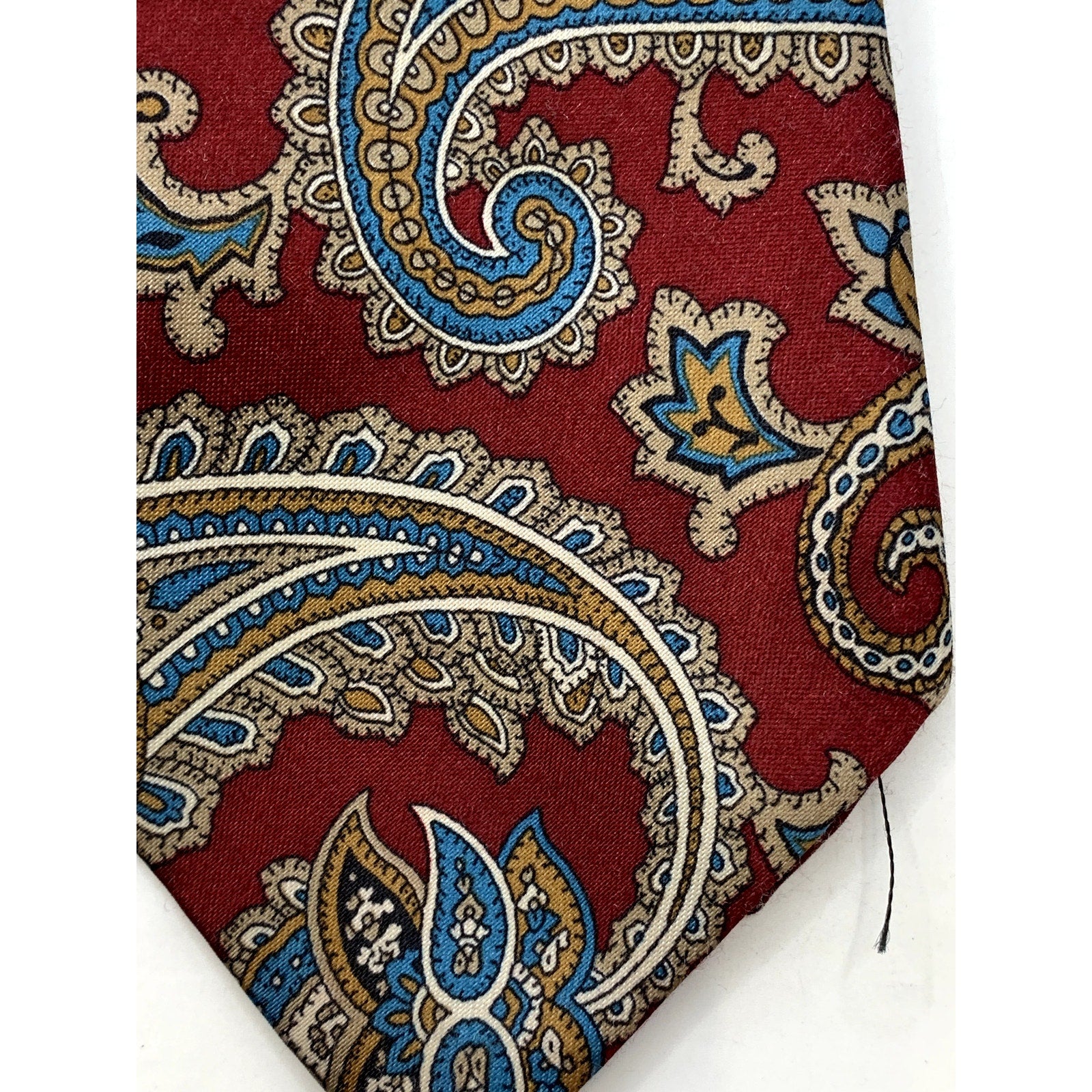 GEOFFREY BEENE Men's Vintage Burgundy Paisley Print Polyester Blend Tie