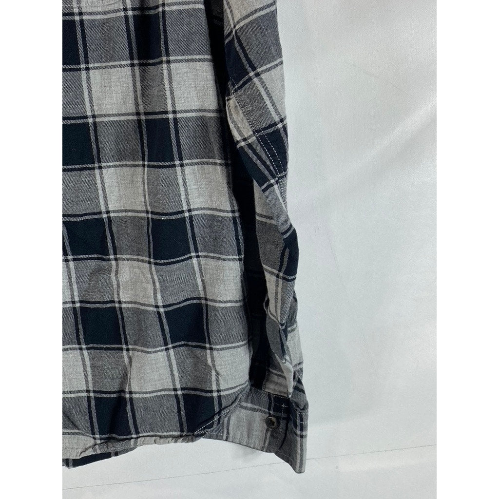 GAP Men's Black/Gray Standard Fit Button-Up Flannel Buffalo Plaid Shirt SZ M