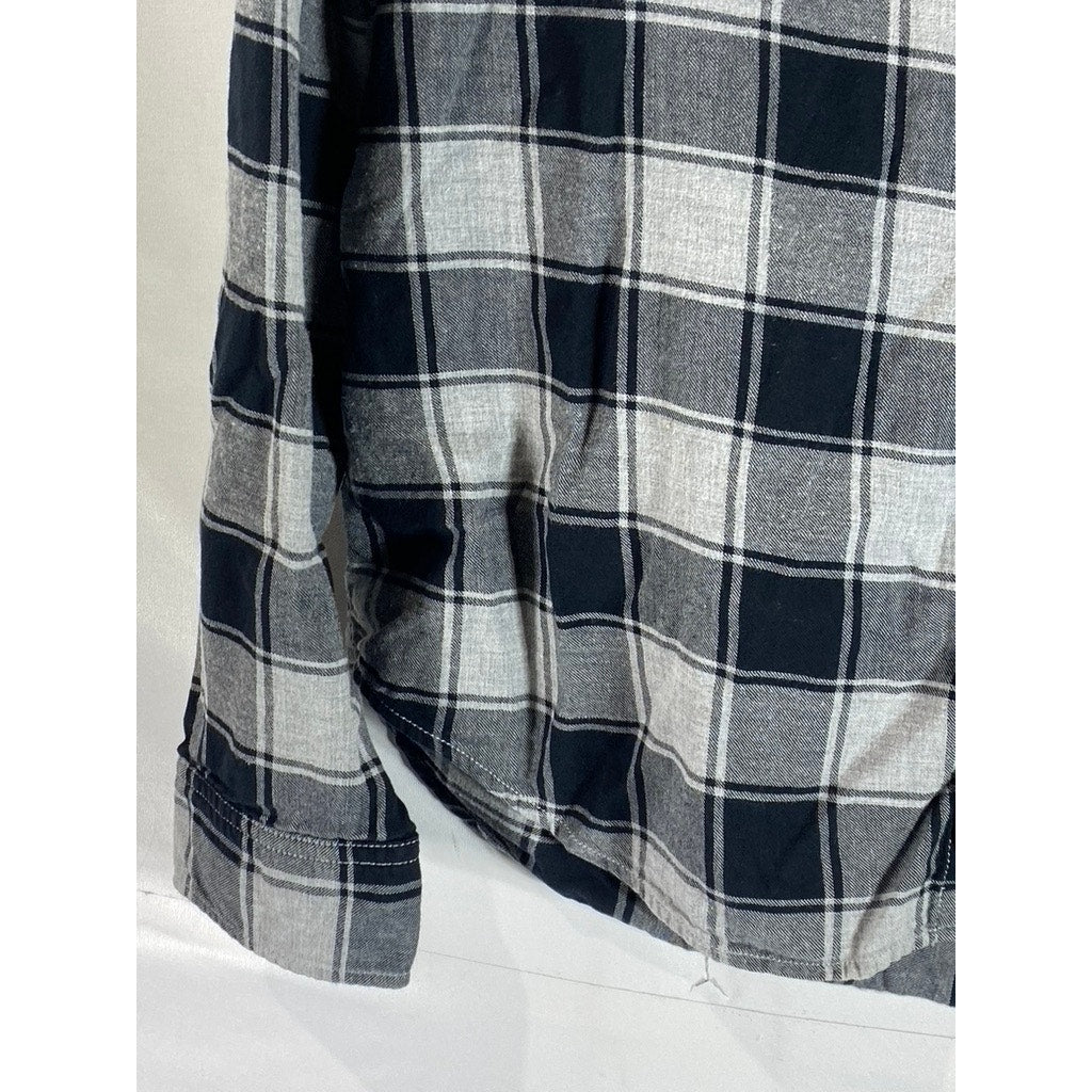 GAP Men's Black/Gray Standard Fit Button-Up Flannel Buffalo Plaid Shirt SZ M