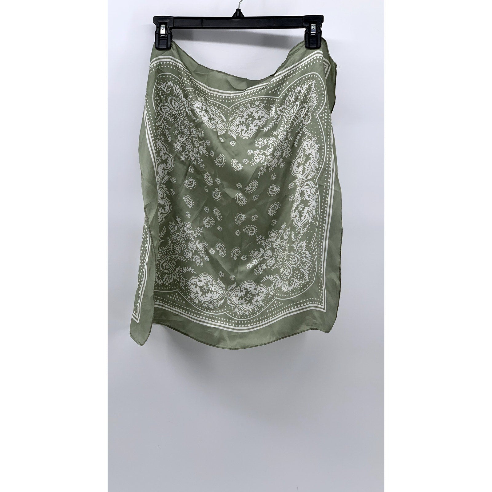 UNBRANDED Women's Green Paisley Printed Lightweight Scarf