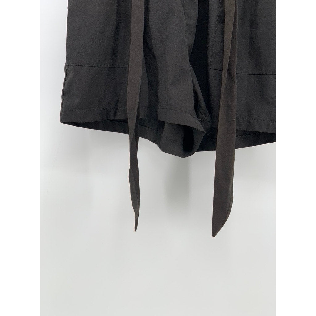 SHEIN Women's Black Solid Pull-On Relaxed Fit Paperbag Shorts SZ S