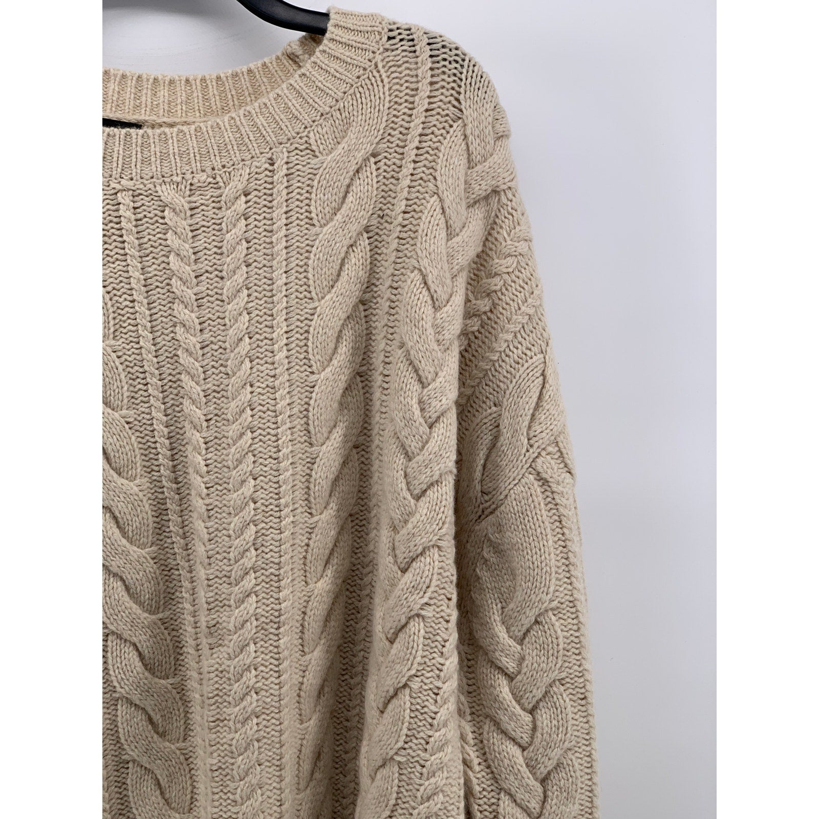 BANANA REPUBLIC Men's Beige Cable Knit Crewneck Long Sleeve Sweater SZ L