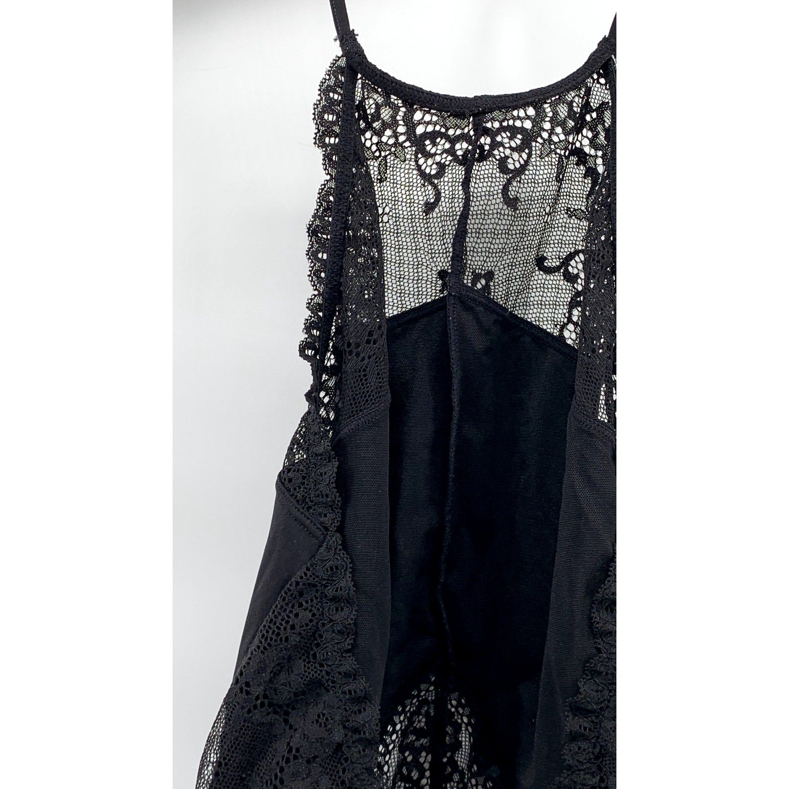 H&M Women's Black Lace-Trim Halter Open-Back Bodysuit SZ 6