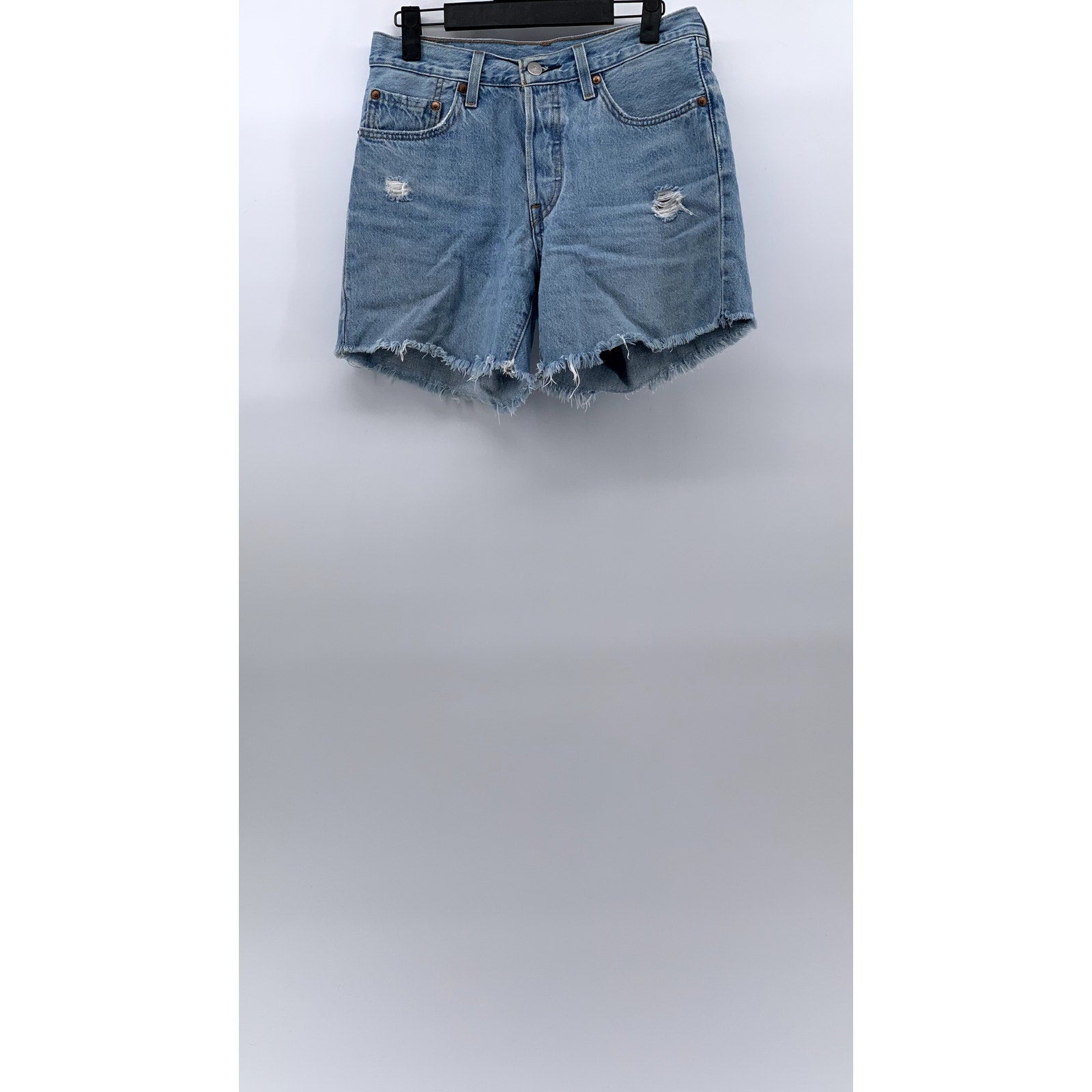 LEVI'S Women's Light Wash Blue Distressed 501 Denim Cutoff Shorts SZ 26