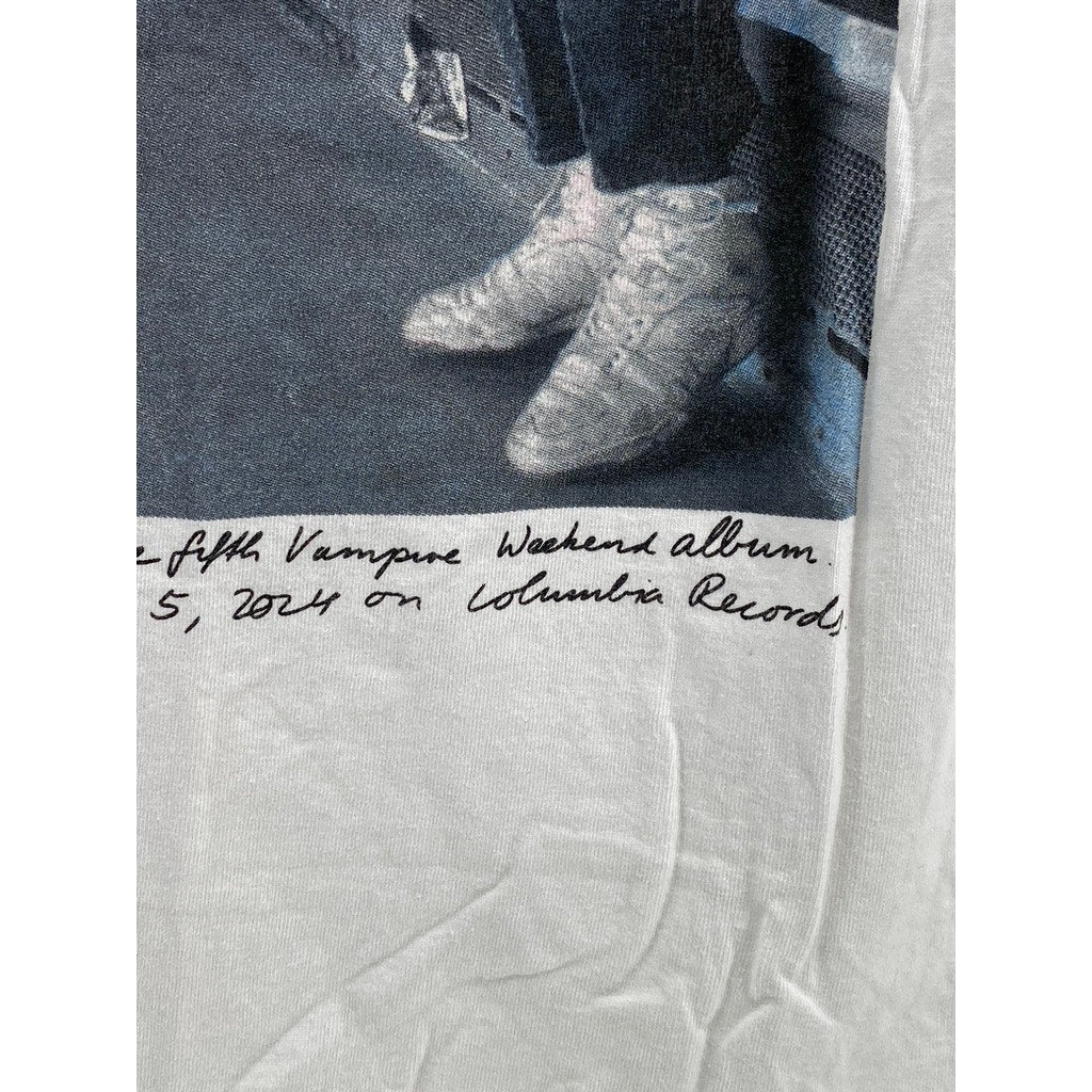 AMERICAN APPAREL Men's White Vampire Weekend Graphic Crewneck Cotton T-Shirt SZM