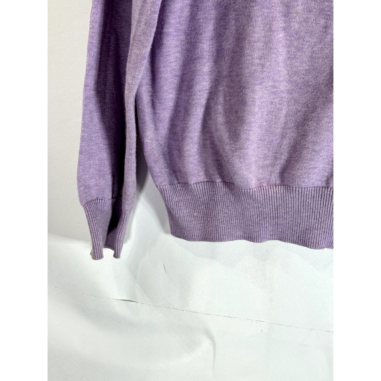 UNTUCKIT Men's Lilac V-Neck Cotton Long Sleeve Pullover Sweater SZ M
