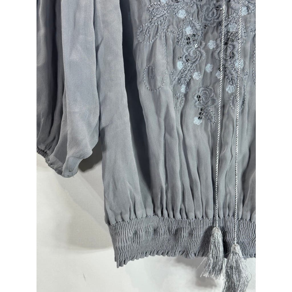 PATRONS OF PEACE Women's Grey Lace Embroidered Tassel Smocked Hem Top SZ S