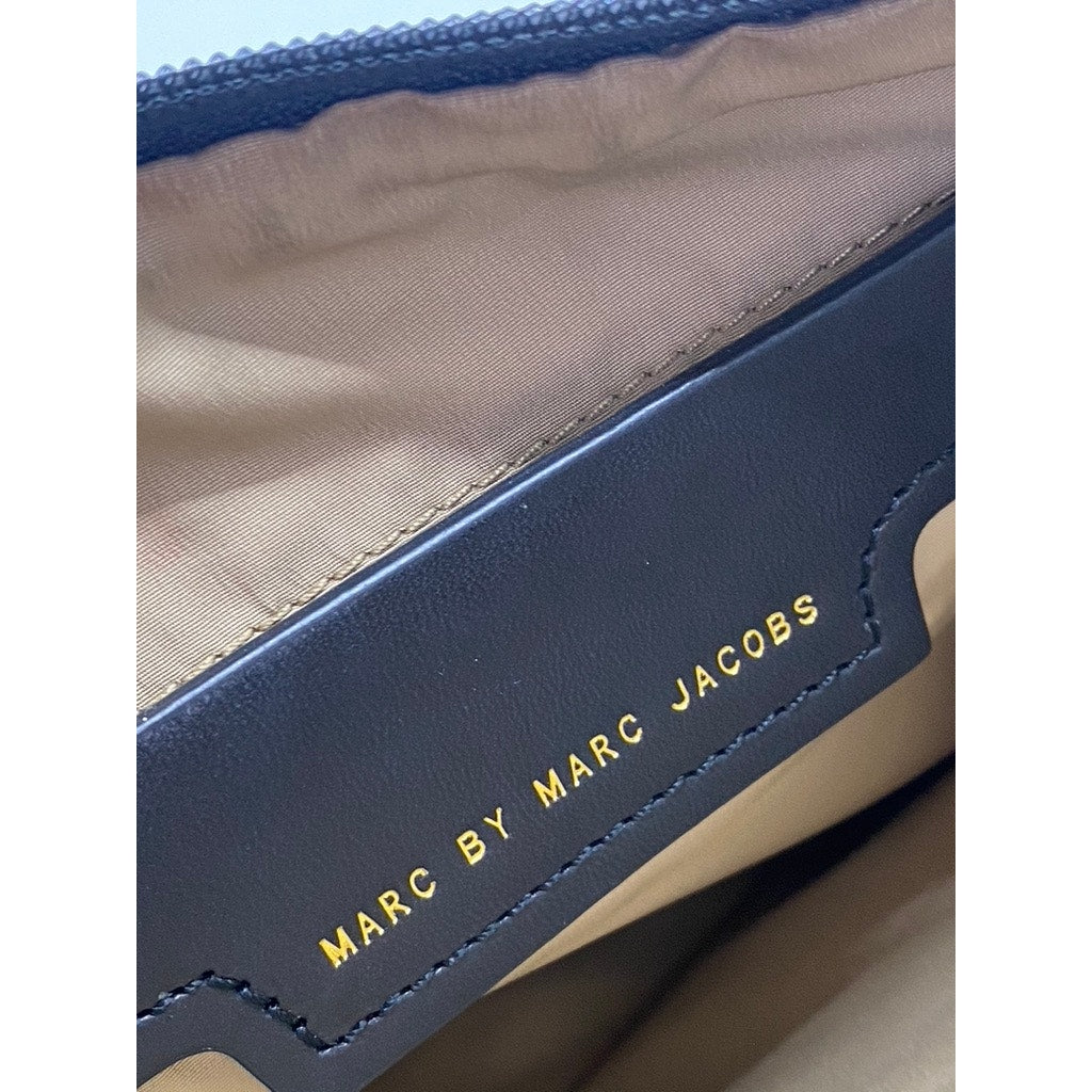 MARC BY MARC JACOBS Women’s Black Leather Snake-Skin Zipper Clutch SZ OS